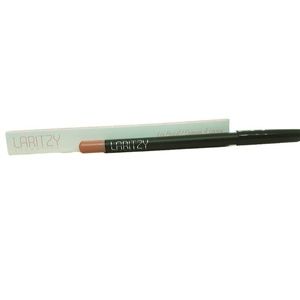 Laritzy Lip Pencil in Bare (Peachy Pink)